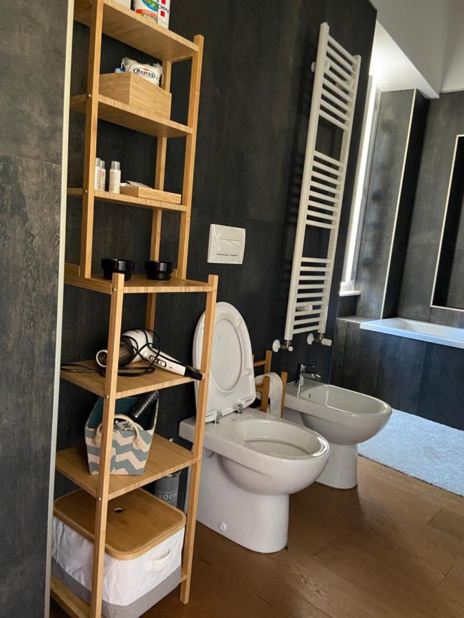 Palazzo Pica Alfieri Centro Storico Bed & Breakfast L'Aquila Ngoại thất bức ảnh